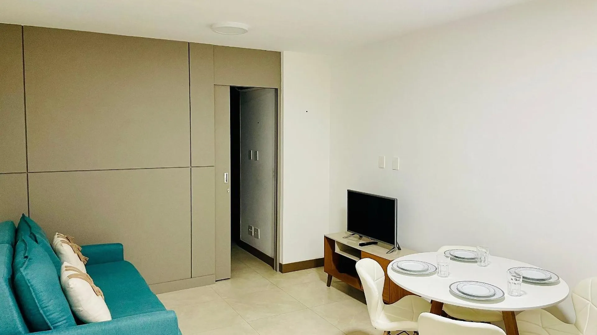 Apartamento De Alto Padrao Com Varanda contacts